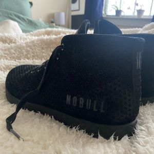 Mens no bull suede mids.